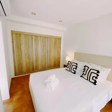 Gabriela With Pool Apartment *