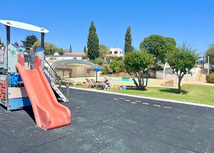 Gabriela With Pool